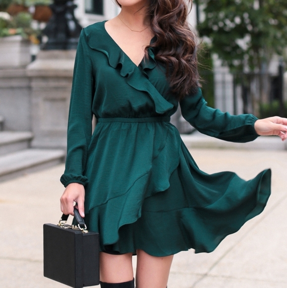 NWT Express Ruffle dress, Size XS - Picture 5 of 8